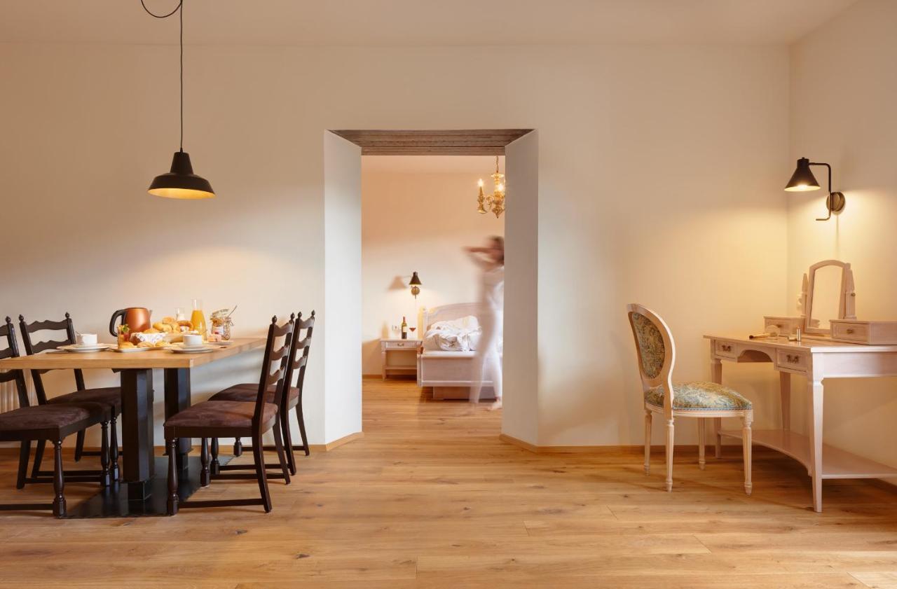 Historic Guesthouse Bircher B&B Apartments Near Sterzing Campo di Trens Luaran gambar