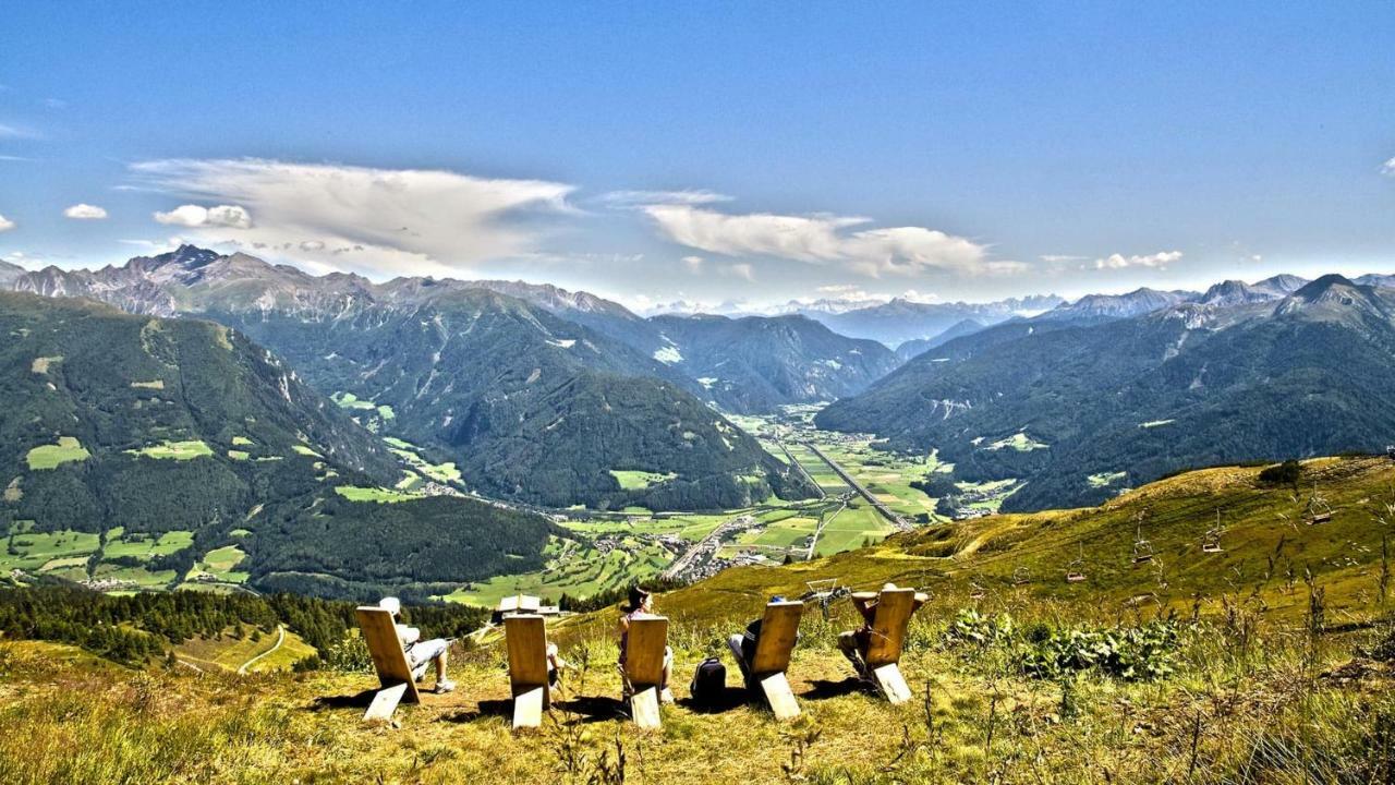 Historic Guesthouse Bircher B&B Apartments Near Sterzing Campo di Trens Luaran gambar