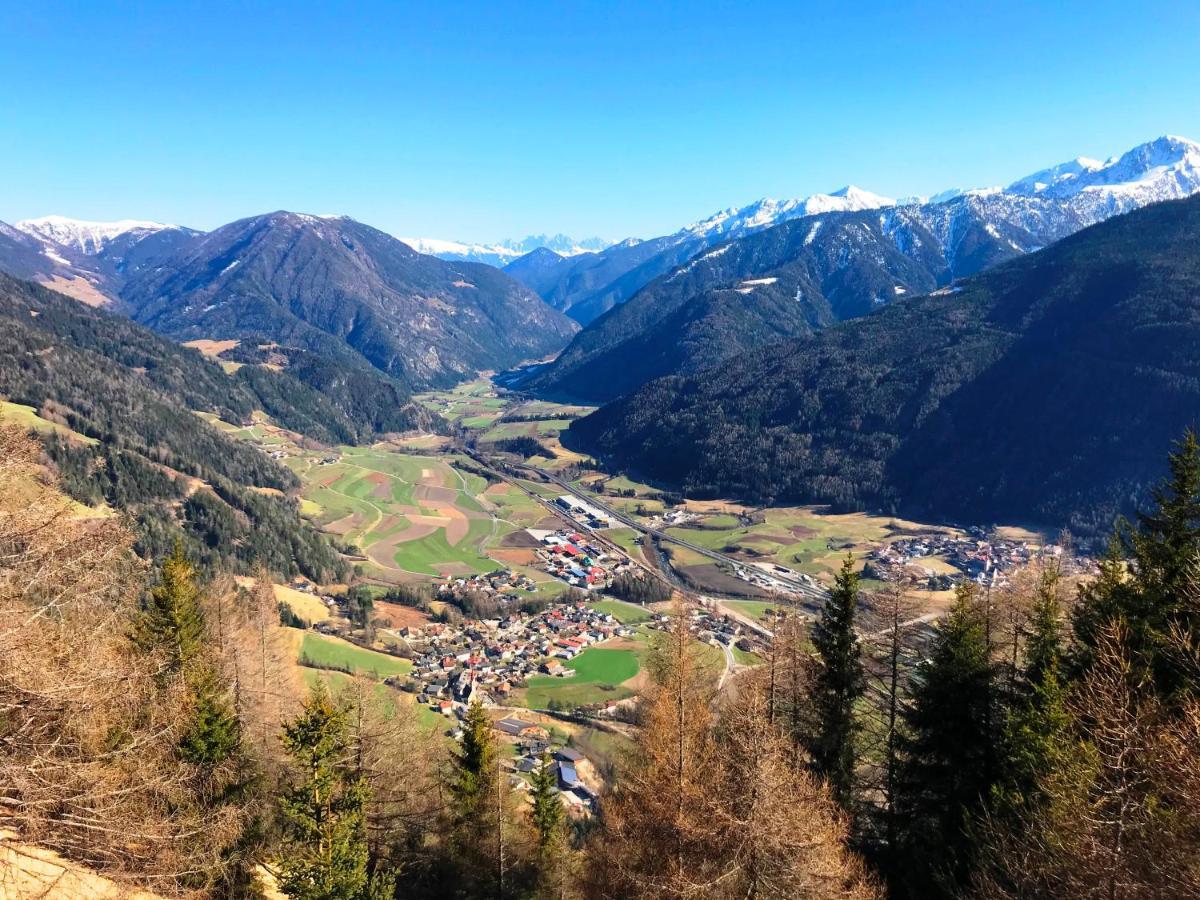 Historic Guesthouse Bircher B&B Apartments Near Sterzing Campo di Trens Luaran gambar